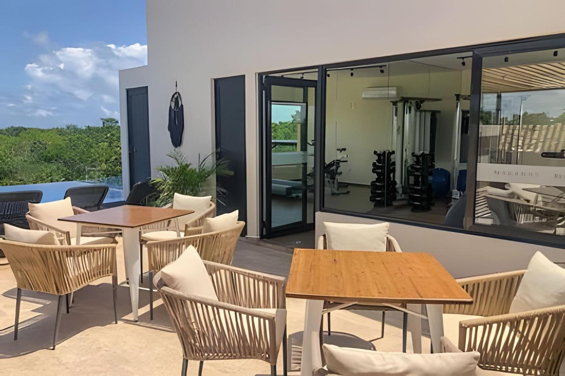 Suit Next To The Common Top Roof Exclusive Building Kingsize Bed 2 Super Pools, Gym, Grill Tulum Bagian luar foto